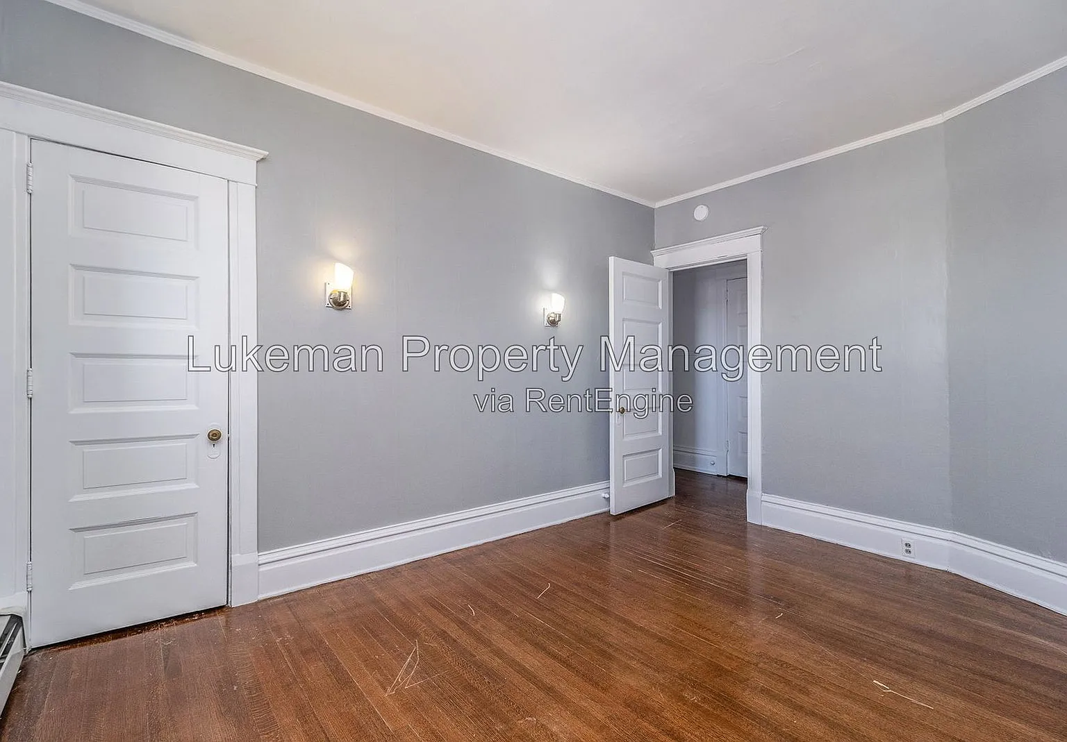 2 bed, 1.0 bath, $1,100 — Photo 2