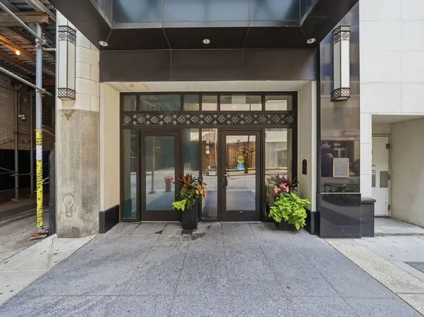 8 W Monroe St APT 1904, Chicago, IL 60603