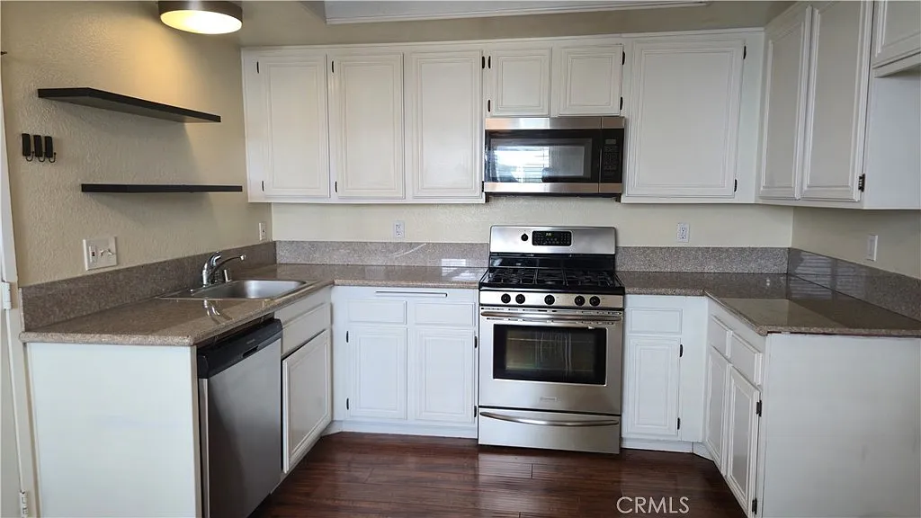 12168 Mount Vernon Ave — Photo 2