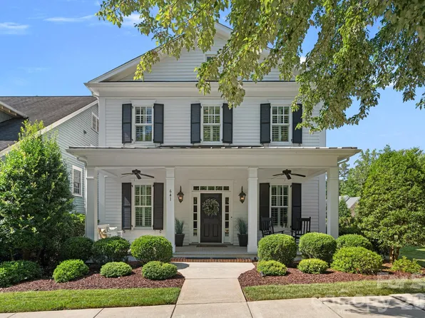 641 Hudson Pl, Davidson, NC 28036