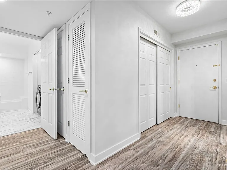 650 S River Rd #812 — Photo 3