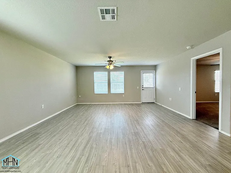 6610 Hibiscus Fls — Photo 9