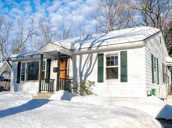12 Wilmot St, Fitchburg, MA 01420