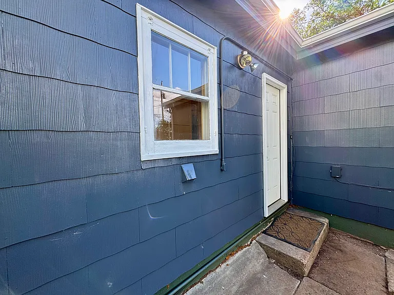 1311 E Bradley St #B — Photo 2