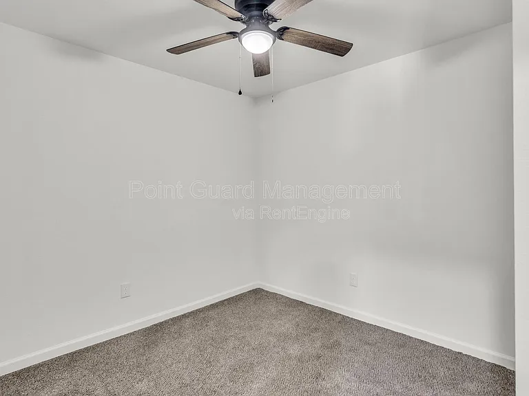 321 W South Ave — Photo 36