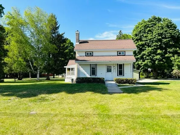 111 E 3rd St, Hersey, MI 49639