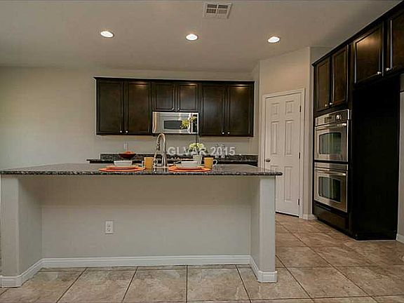 5th image of 8212 Redbud Vine St