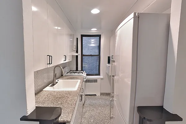 Rented by CitySites Real Estate Group | media 12