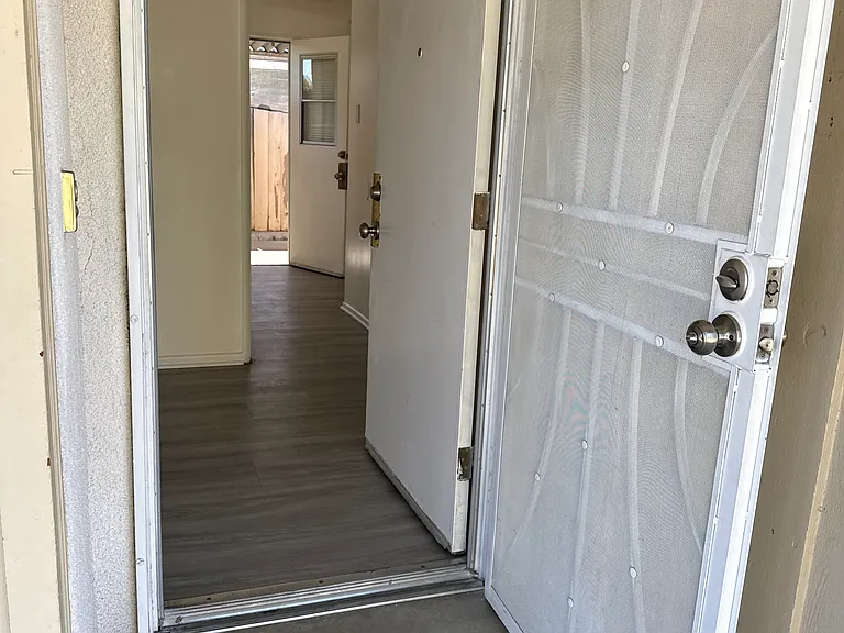 41611 Marine Dr #41611 — Photo 13