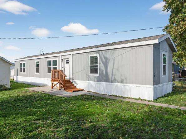 21725 E Wellesley Ave Trailer 37B, Otis Orchards, WA 99027