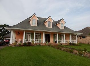 5710 Eastover Dr, New Orleans, LA 70128