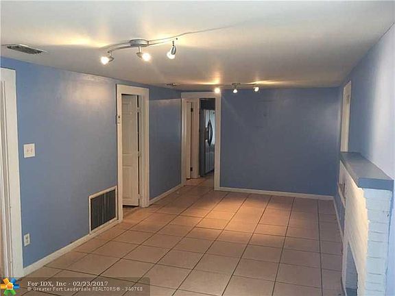 3rd image of 1056 NE 34th St