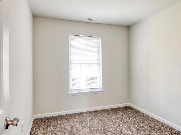 Dunfield Townhomes — Photo 13