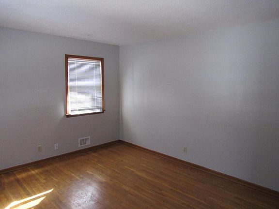 2nd image of 10203 E 78th St