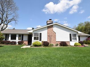 8620 W Edgerton Ave, Greendale, WI 53129