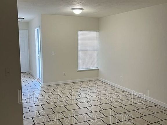 5th image of 1236 Wonderwood Dr