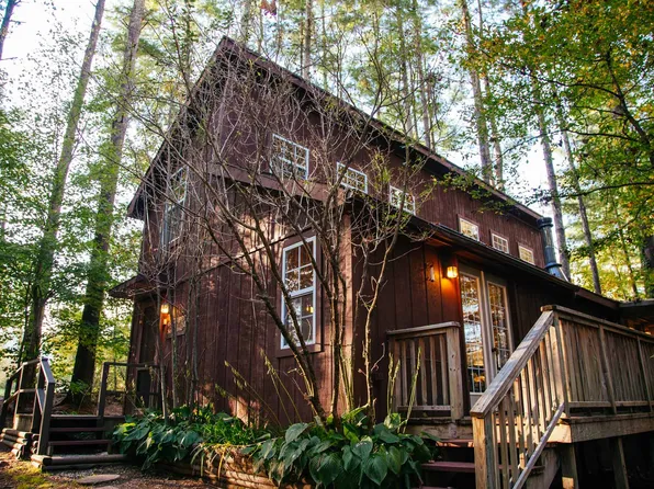 141 Moon Cir, Mills River, NC 28759