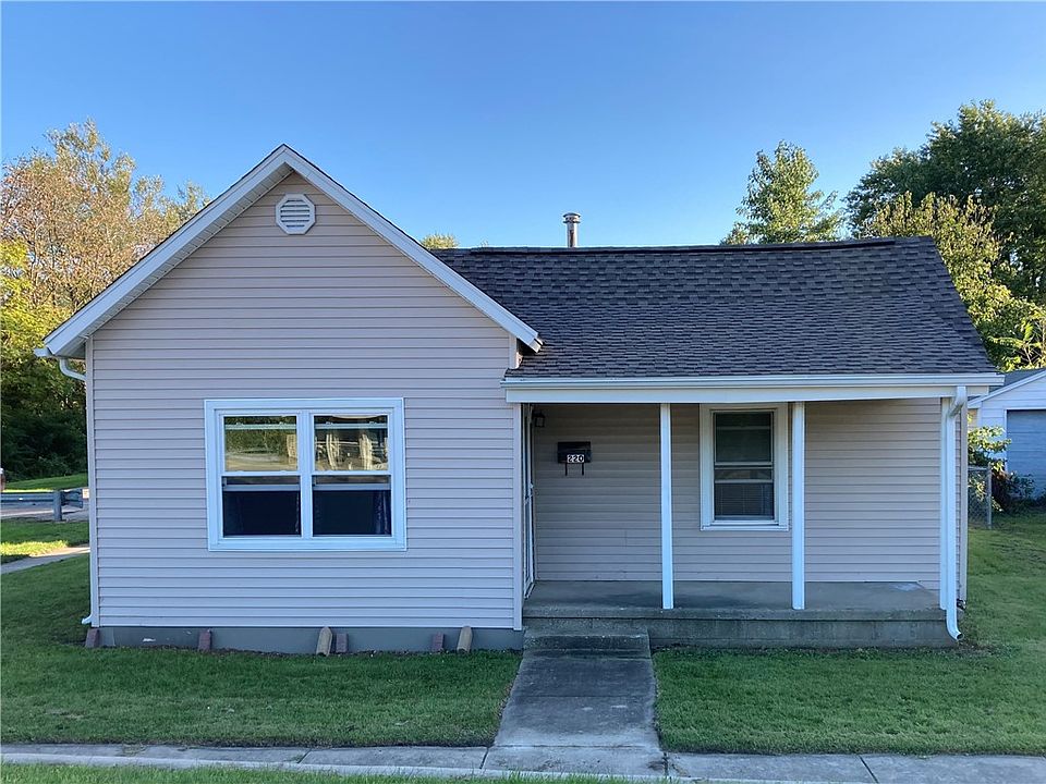220 E 5th St, Tilton, IL 61833 Zillow