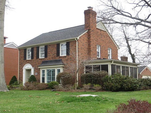 1st image of 1935 McCreary Ave