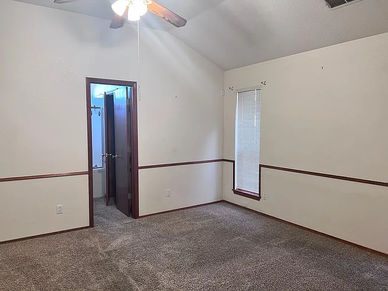 9304 Saguaro St NW — Photo 5