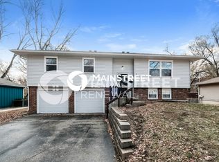 9817 W 56th Ter, Merriam, KS 66203