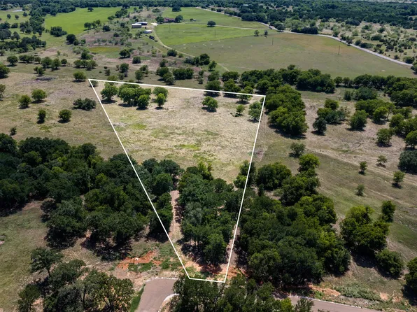 14 Lakewood Dr, Whitney, TX 76692