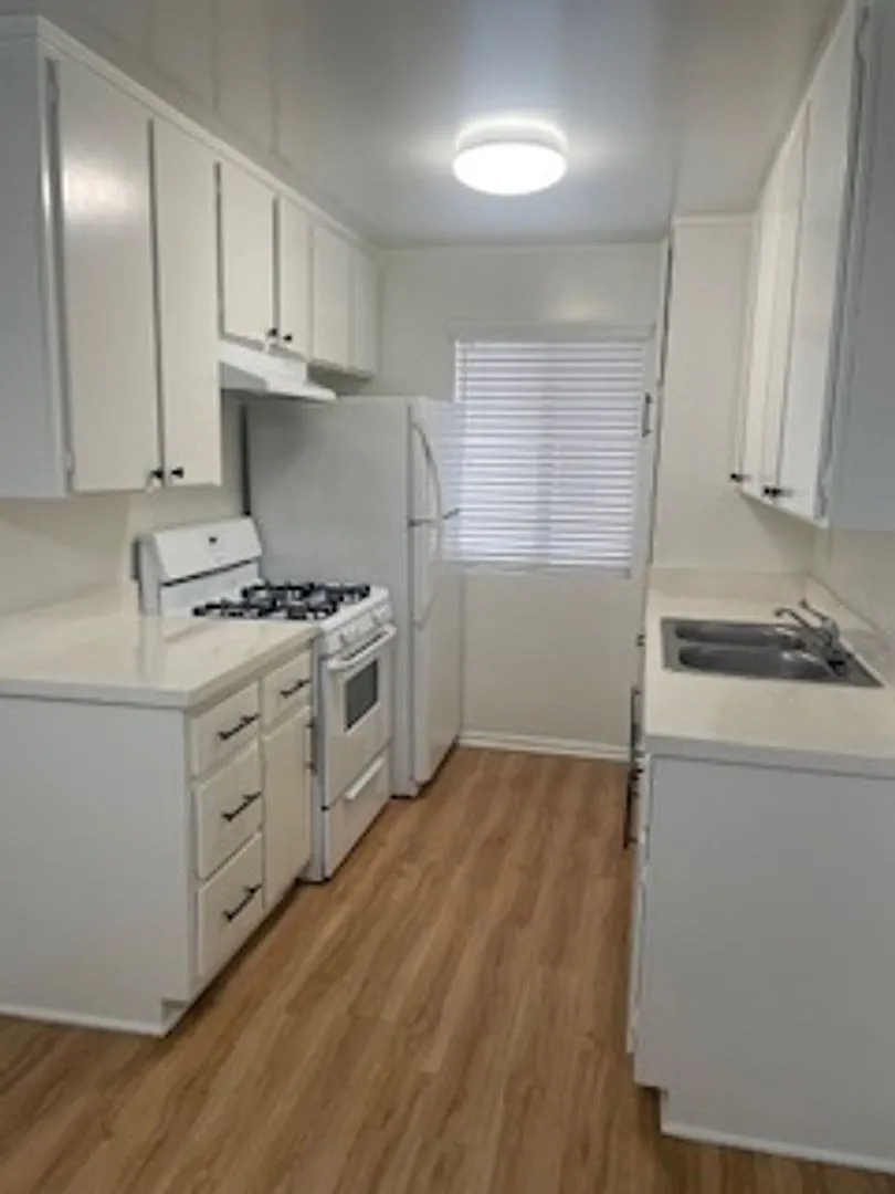 518 Raymond Ave. — Photo 4