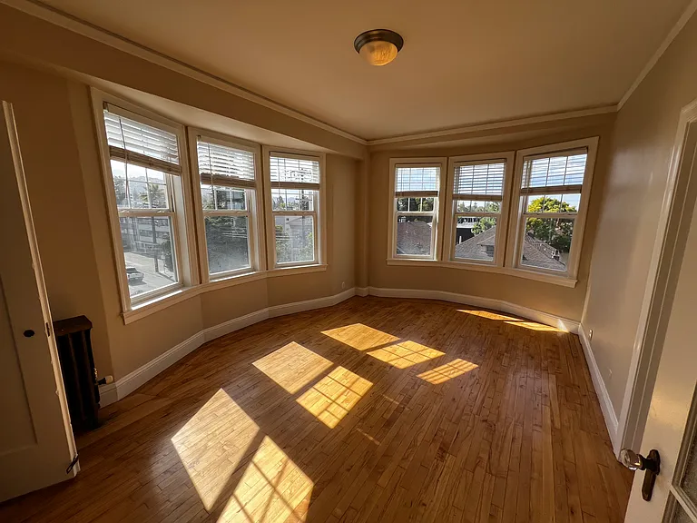 Picardo Arms Apartments — Photo 15