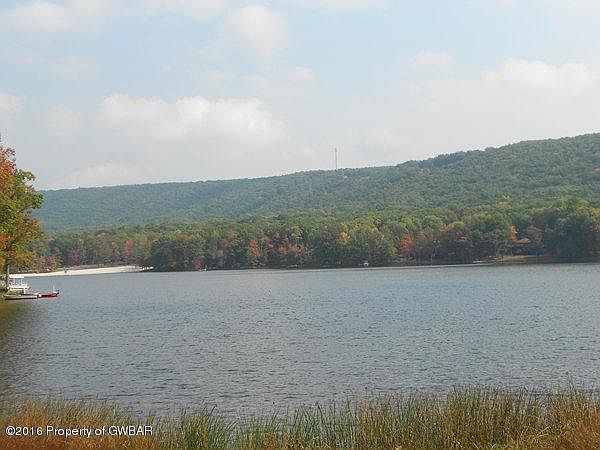 2nd image of Pine Ln