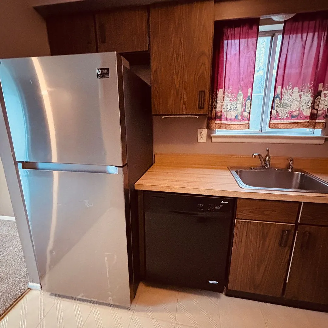 1327 S Howard Street — Photo 4