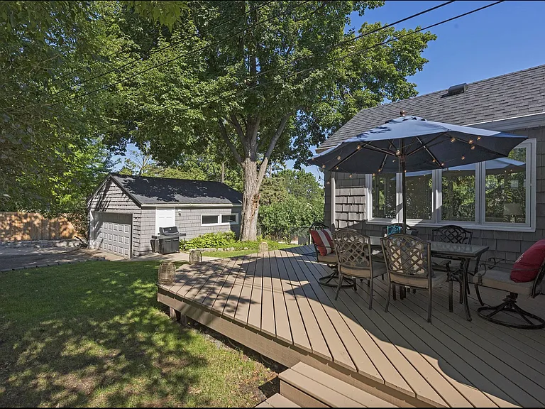 5028 Bedford Ave — Photo 18