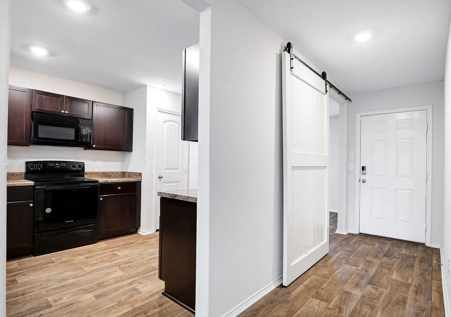 Move-In Special: One Week Free Exquisite Two-Story Residence With Office & Serene Backyard Retreat — Photo 3