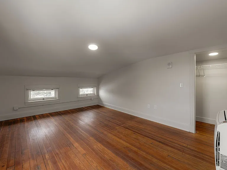 3570 Montgomery Rd — Photo 26