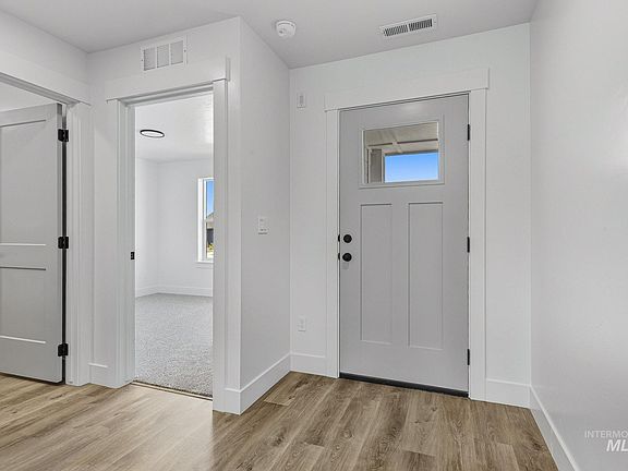 3rd image of 311 N 11th St