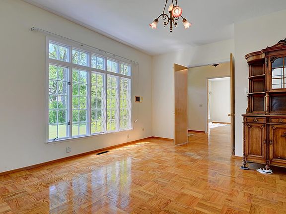 2nd image of 211 Stockbridge Ave