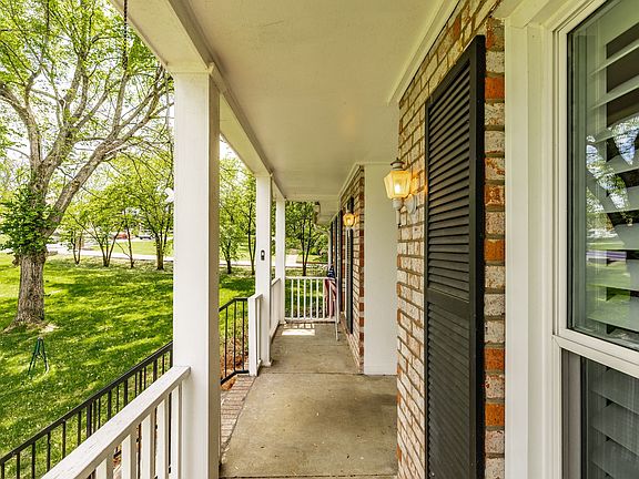 5th image of 1525 Lipscomb Dr