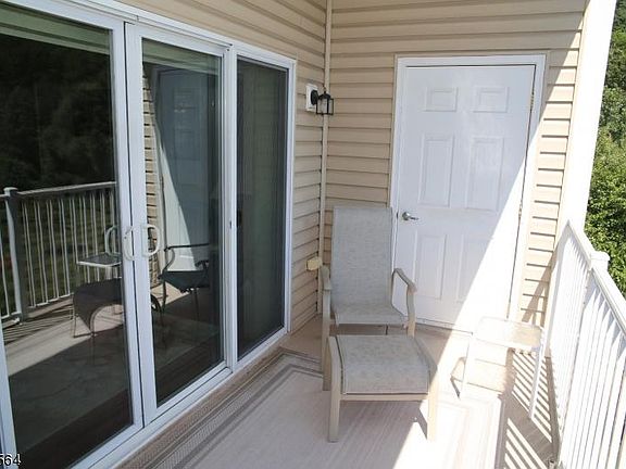 5th image of 3321 Warrens Way #3321