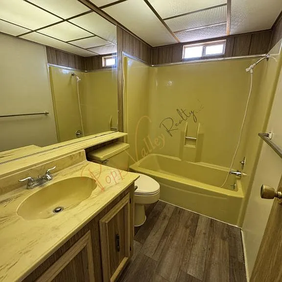 2380 Carver Ave — Photo 7