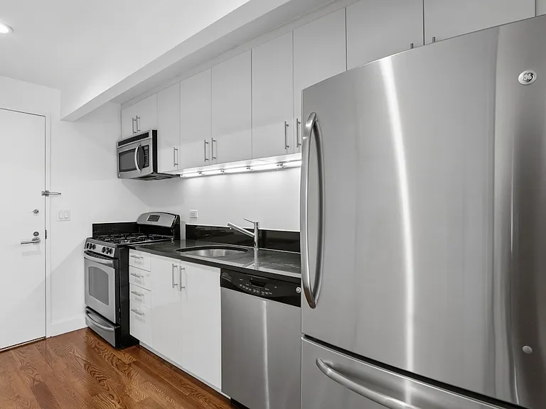 225 Schermerhorn St #14H — Photo 5