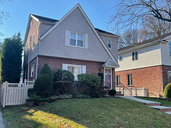 2nd image of 20614 Richland Ave