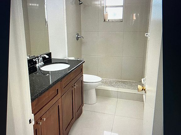 4th image of 9351 Fontainebleau Blvd APT B120