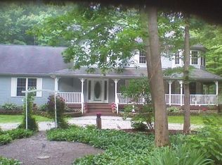 7692 Dewey Rd, Thompson, OH 44086