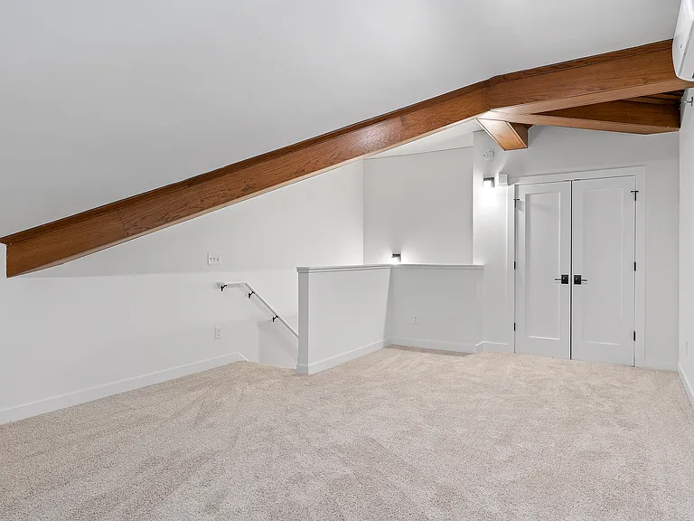 Mission Lofts — Photo 112