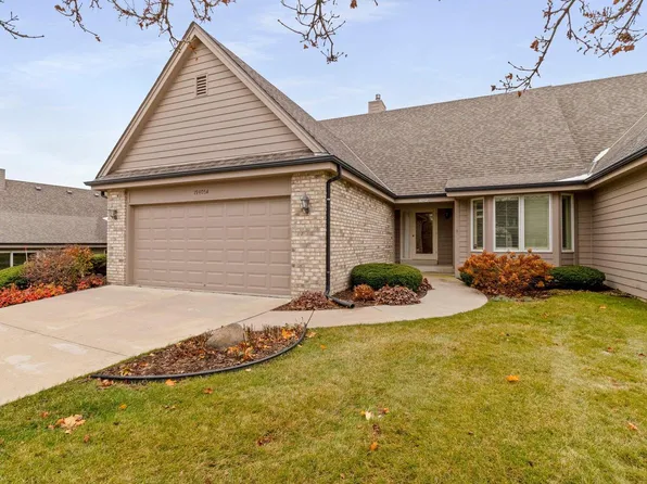 19405 West Stonehedge DRIVE #A, Brookfield, WI 53045