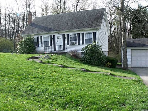 2nd image of 19575 Park St