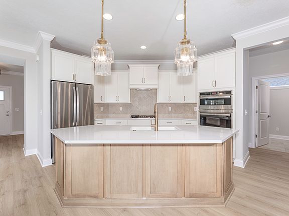 7th image of this home