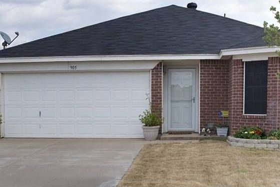 1st image of 905 Meadowlark Dr