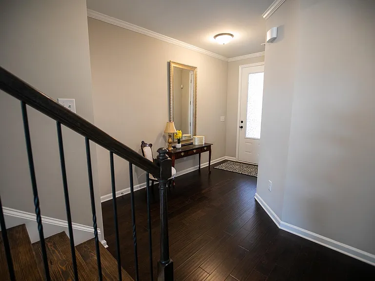 2166 Lefferts Pl — Photo 2