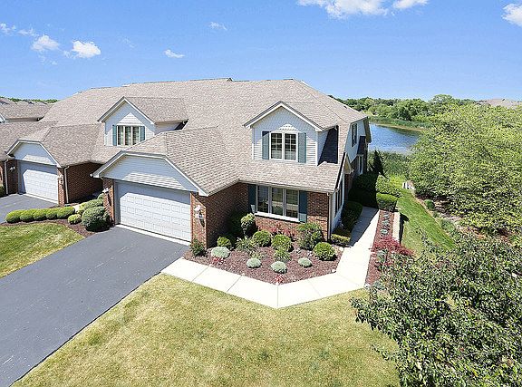 2nd image of 12182 Oxford Ct