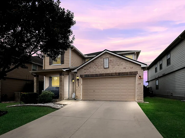 213 Dove Run — Photo 1